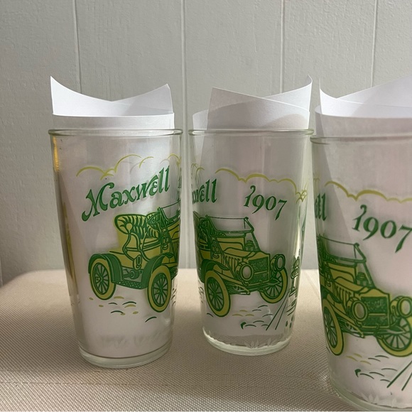 Vintage Maxwell 1907 Sour Cream Glasses Set of 7 - Picture 3 of 7